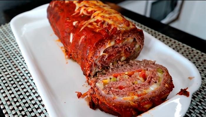 Rocambole de Carne Moída Recheado