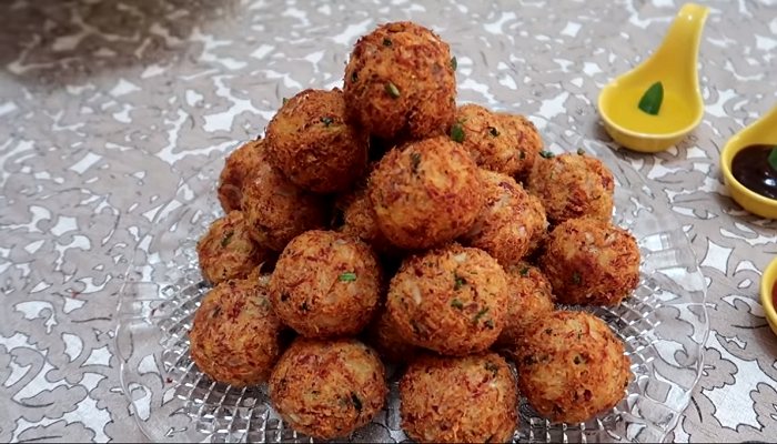 Bolinho de mandioca com carne-seca