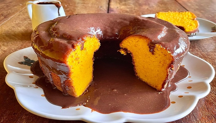 Bolo com cenoura